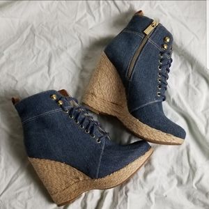 Michael Kors 4.5 inch wedged heels size 6